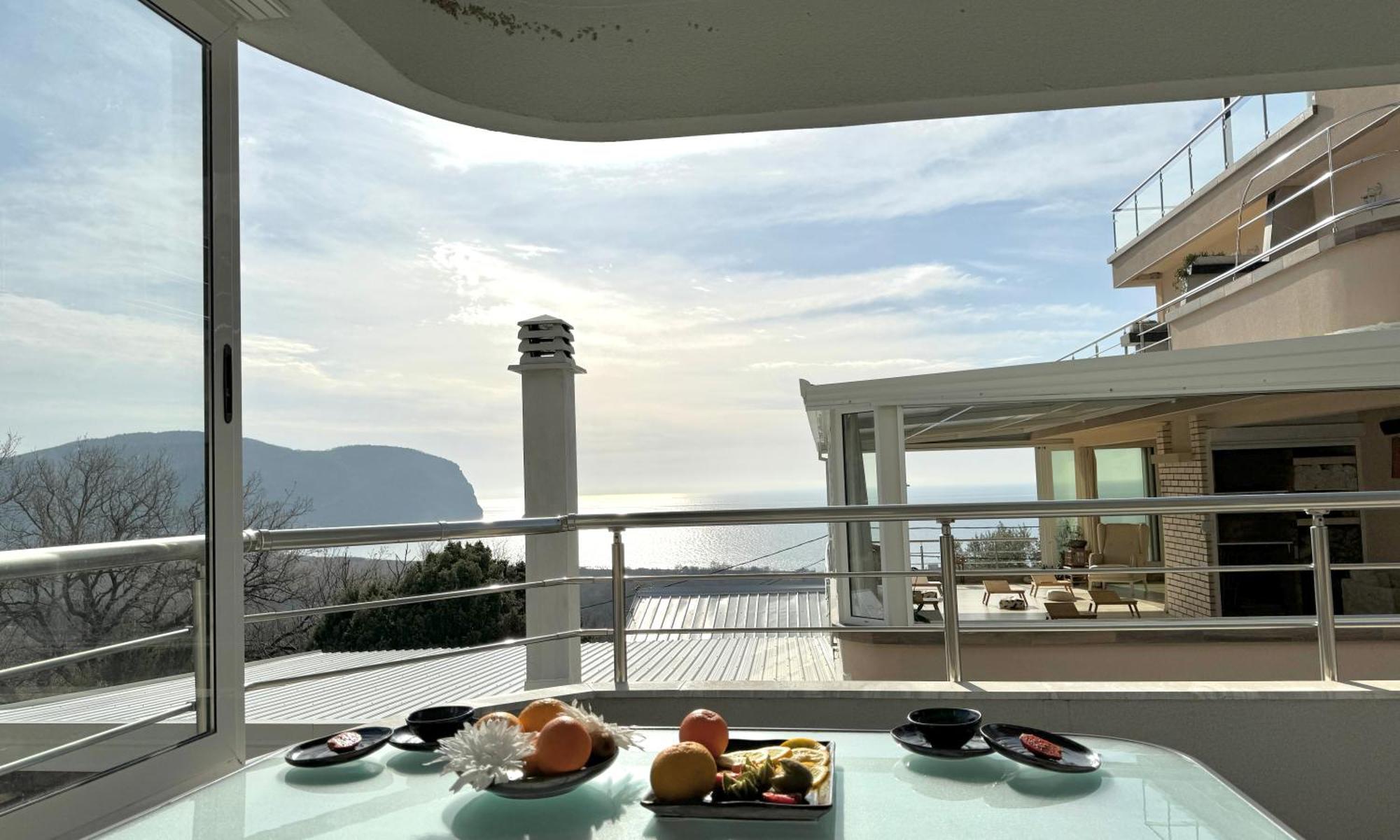 Mahakala Center 4* Petrovac