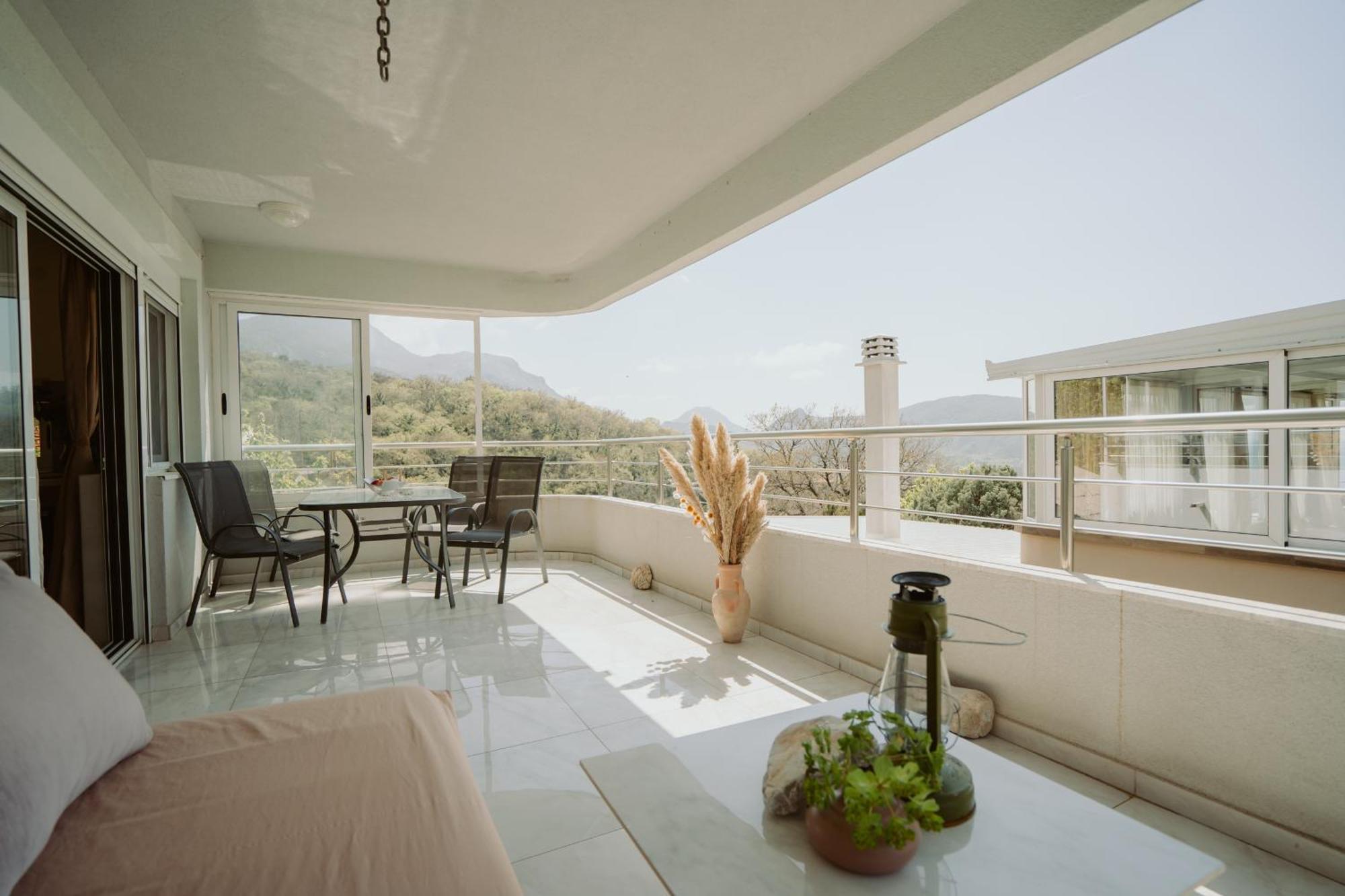 Mahakala Center 4* Petrovac